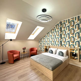 Вул. Мирослава Скорика, 24/18